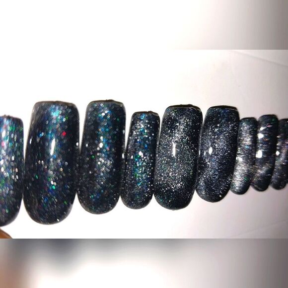 Hand crafted custom 10pc acrylic press on nails - Picture 7 of 7